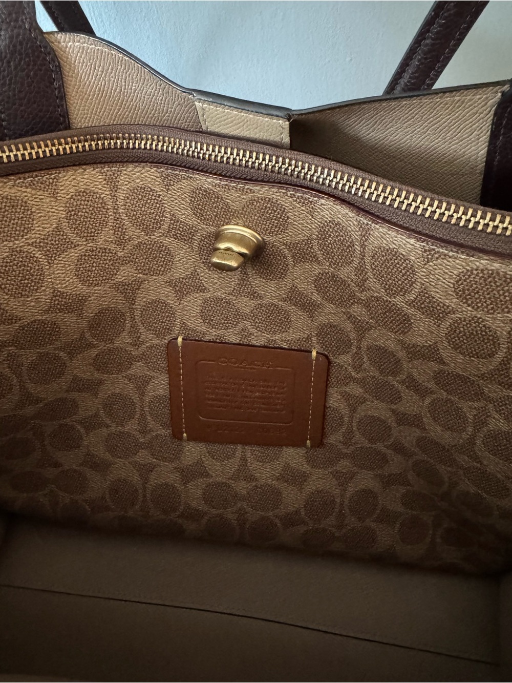 Coach Dove Gray and Dark Brown Two-Tone Willow Leather Tote with Gold Hardware - Picture 5 of 15